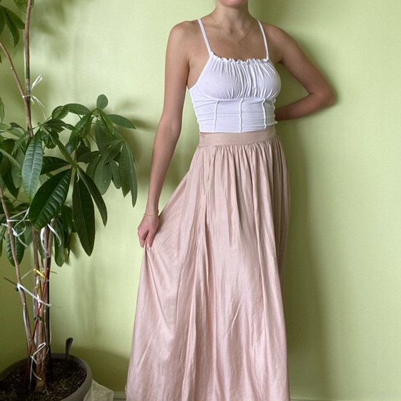 BRAND NEW WITH TAGS Pink skirt